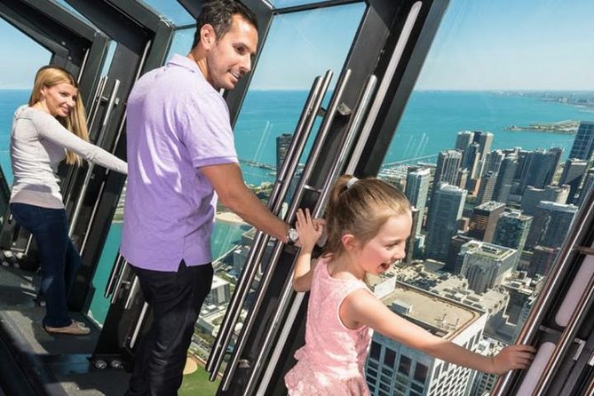 360 CHICAGO Observation Deck Admission - Lines, Timing, and Realistic Expectations Inside the Deck