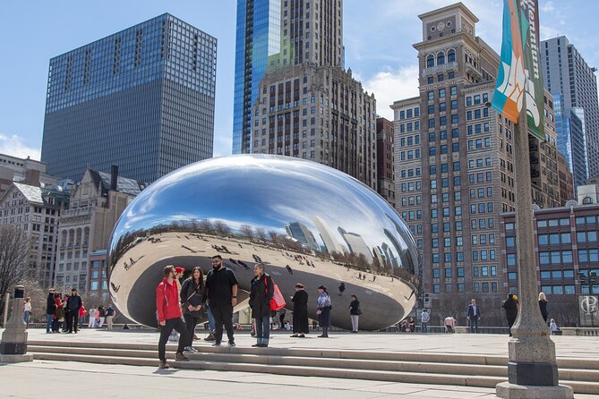 Best of Chicago: Architecture & Highlights City Private Tour - Start at the Chicago Theatre: neon signs and big-city theater energy