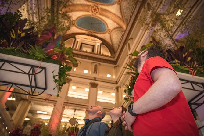 Best of Chicago: Architecture & Highlights City Private Tour - City Hall area and the 10-story civic building: why Chicago designs for function