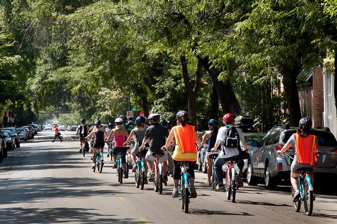 Bike Tour of Chicago's Lakefront Neighborhoods - Lincoln Park Zoo: A Free Stop That Works for Families and First-Timers