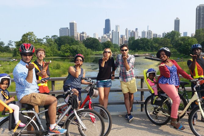 Bike Tour of Chicago's Lakefront Neighborhoods - Lake Michigan: The Water Stop That Makes the Whole Route Click