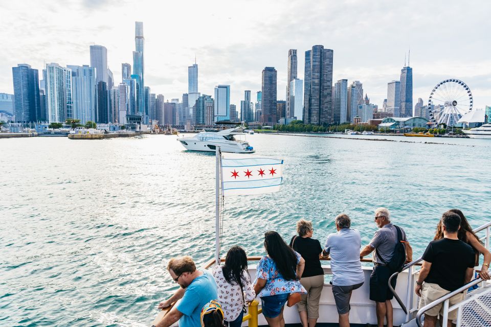 Chicago: 1.5-Hour Lake and River Architecture Cruise - Why this River-and-Lake route beats a straight river cruise