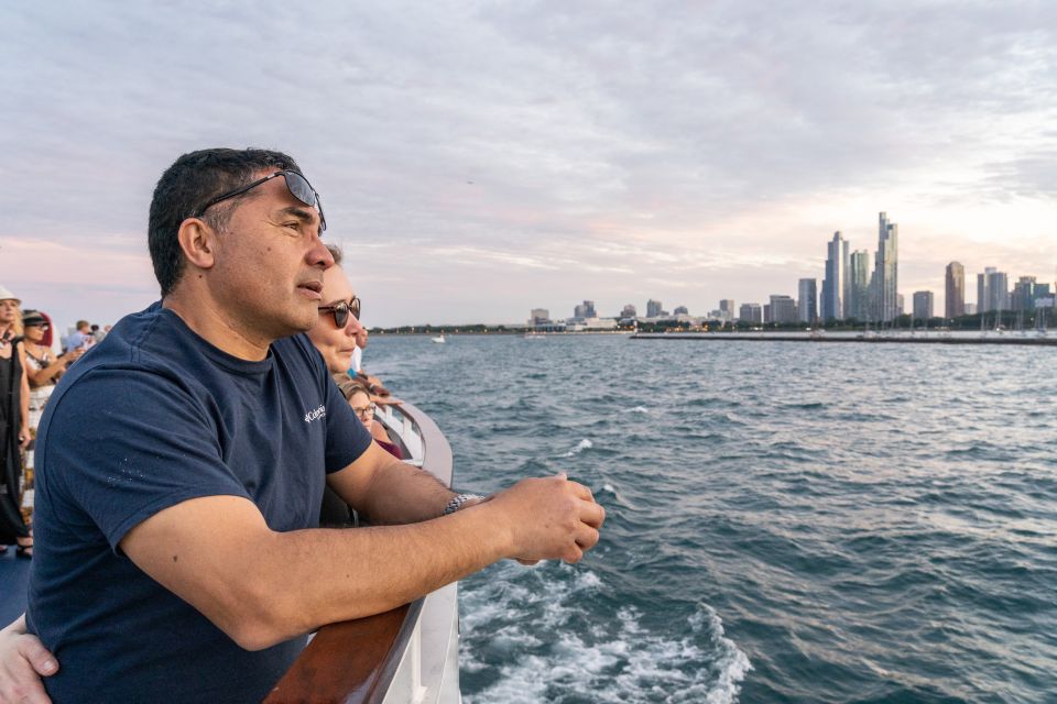 Chicago: 1.5-Hour Scenic Sunset Lake Cruise - The Guide’s Role: Short Commentary So You Can Watch the Sunset