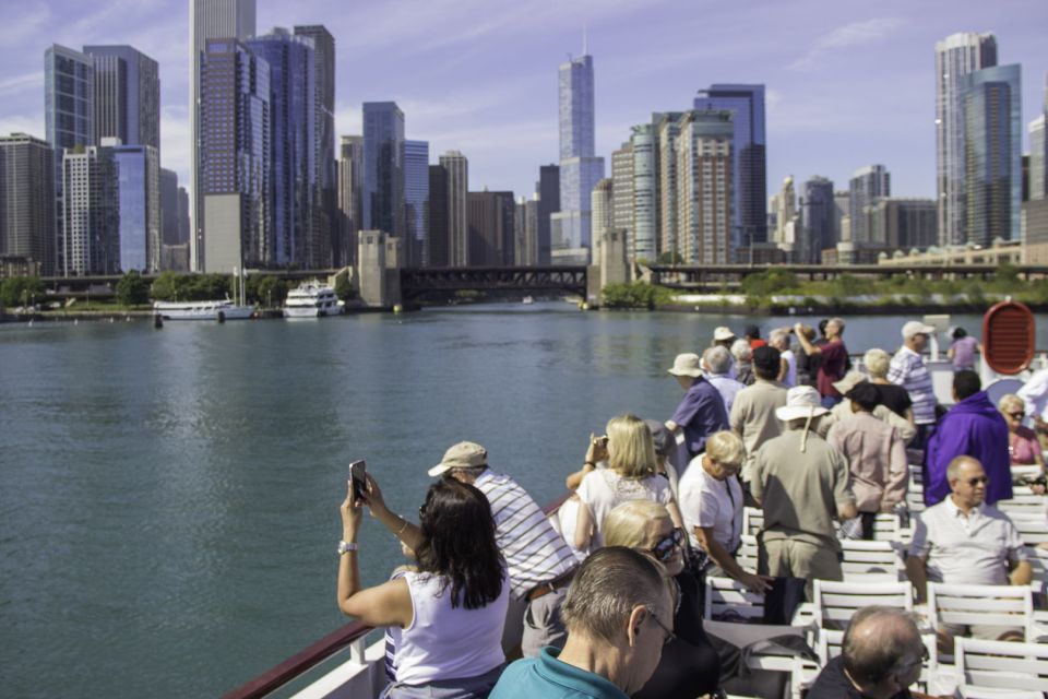 Chicago: 45-Minute Family-Friendly Architecture River Cruise - Timing Tips: Sunset Colors and Winter Reality Checks