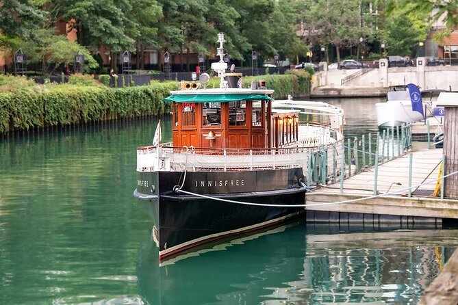 Chicago Architectural River Cruise - Great Chicago Fire to Today’s Towers: The Architecture Story Worth Listening To