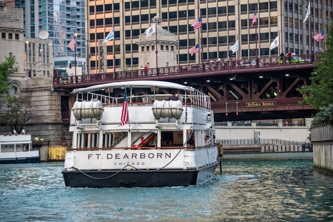 Chicago Architectural River Cruise - Guides Make It Real: Tyler, Valerie, Brian, Jim, Justine, and Al
