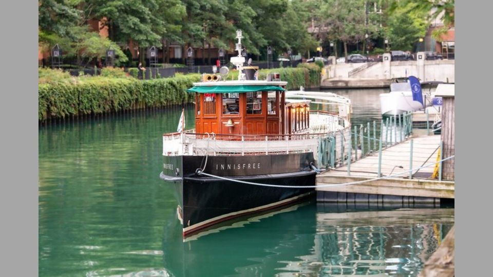 Chicago: Architecture Boat Tour with Drinks - Iconic passes you’ll recognize fast: Willis Tower, Wrigley Building, Tribune Tower