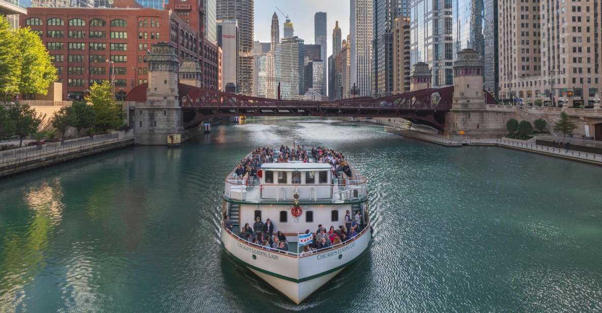 Chicago: Architecture Center Cruise on Chicago's First Lady - Chicago River Views From the First Lady’s Upper Decks