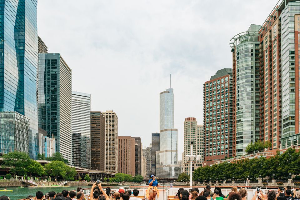 Chicago: Architecture River Cruise Skip-the-Ticket Line - Timing Choices: Morning Views vs Night Lighting