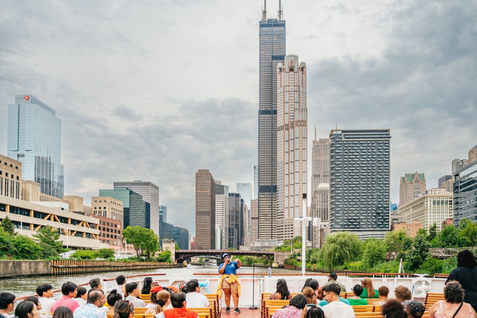 Chicago: Architecture River Cruise Skip-the-Ticket Line - What the 75 Minutes (or 60) Feels Like On the Water
