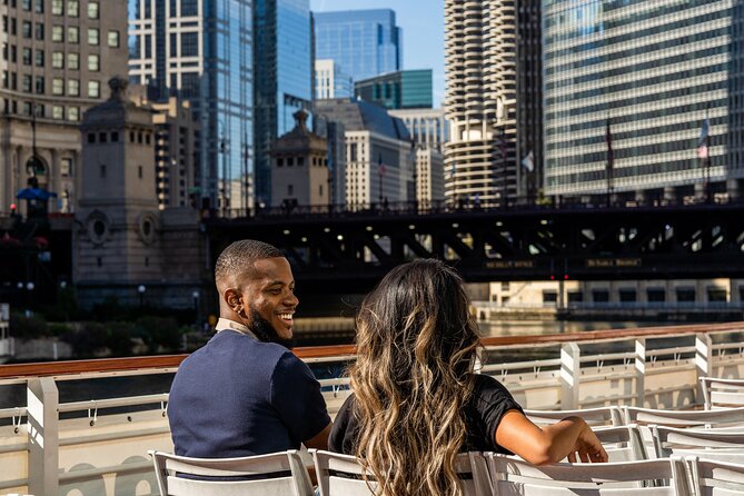 Chicago Attractions Pass: Save up to 50% - Includes 360 CHICAGO - Chicago by water: river cruises, fast lake tours, and guided skyline talk