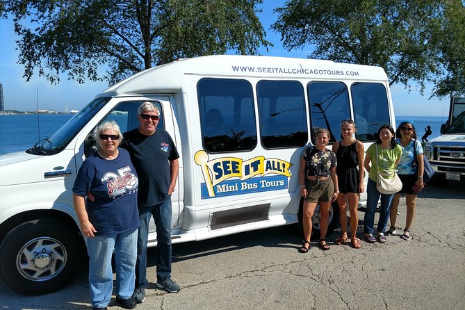 Chicago City Minibus Tour - Two Hours, Big Squares: The Real Value of This Chicago Minibus Tour