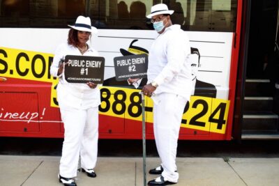 Chicago Crimes Night Tour - The luxury coach ride: comfort matters on a 2-hour schedule