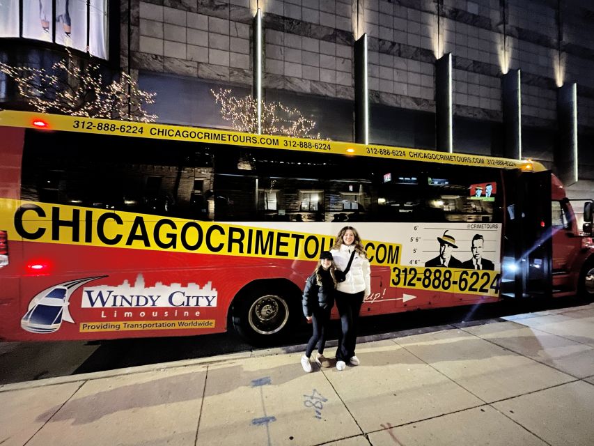 Chicago Crimes Night Tour - Neighborhood sweep: River North, Streeterville, Gold Coast, Old Town, the Loop
