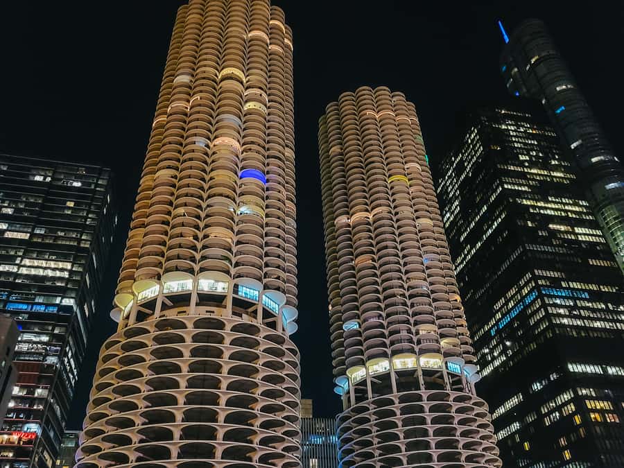 Chicago: Fireworks Cruise with Lake or River Viewing Options - Timing and Day-of Reality: Lock Delays and Weather