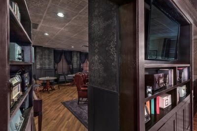 Chicago Gangster and Food Walking Tour - River North at Harry Caray’s: steak plus the basement tunnel story