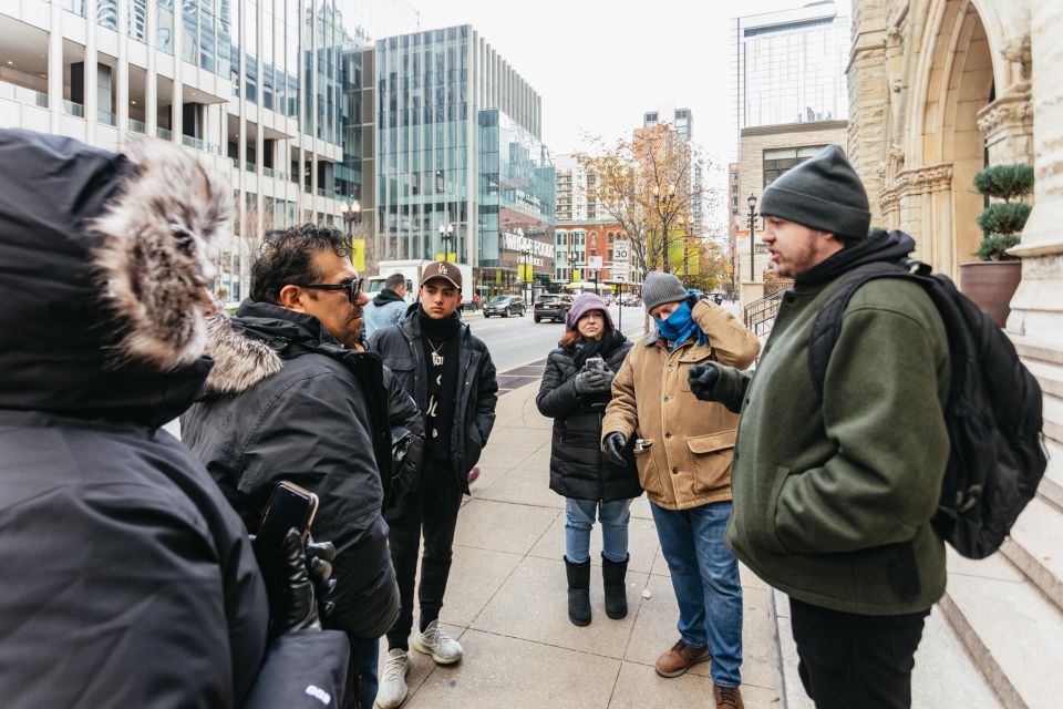 Chicago: Gangsters and Ghosts Guided Walking Tour - Cloud Gate and the Art Institute area: the tour’s smart modern contrast