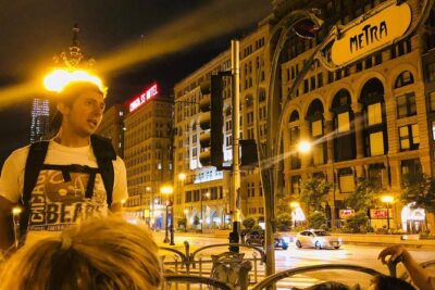 Chicago: Gangsters and Ghosts Walking Tour - Meeting point and timing: how to start smoothly