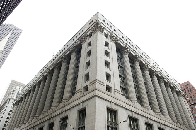 Chicago Haunted Ghost Tour GPS Self-Guided Walking Tour - City Hall moment with themed music: short, eerie, and strategic