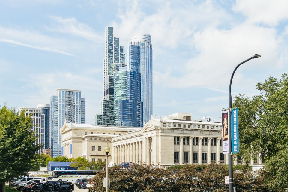 Chicago: Hop-on Hop-off Sightseeing Tour by Open-top Bus - Riverwalk and River North: Where the City Looks Like a Postcard