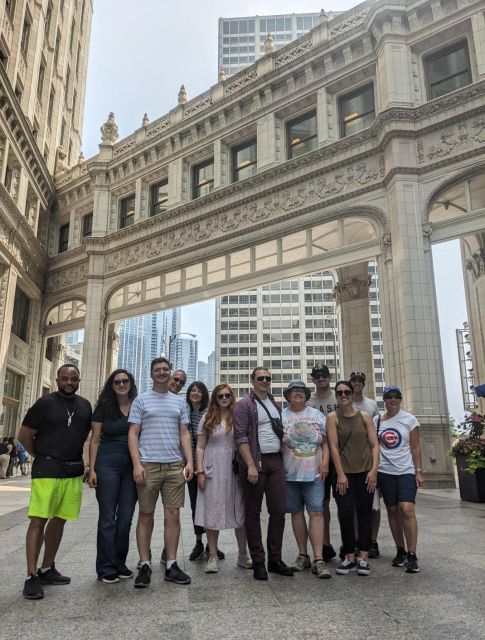 Chicago in a Day: Food & Walk Tour+Free Bike or Kayak Rental - Second tasting stop: deep dish, hot dog energy, and Italian-beef level satisfaction