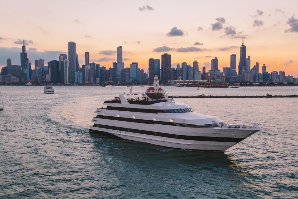 Chicago: Lake Michigan Lunch or Dinner Cruise - Key things that make this cruise worth your time