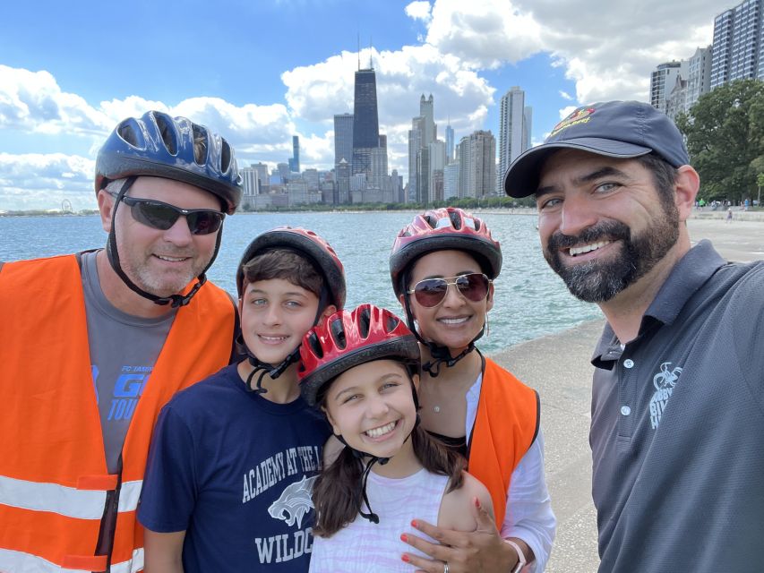 Chicago: Lakefront Neighborhoods Bike Tour - North Avenue Beach and the Lakefront Views You’ll Actually Remember