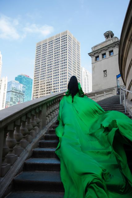 Chicago Luxury Flying Dress Photoshoot - Posing help that makes you look natural (and not stiff)