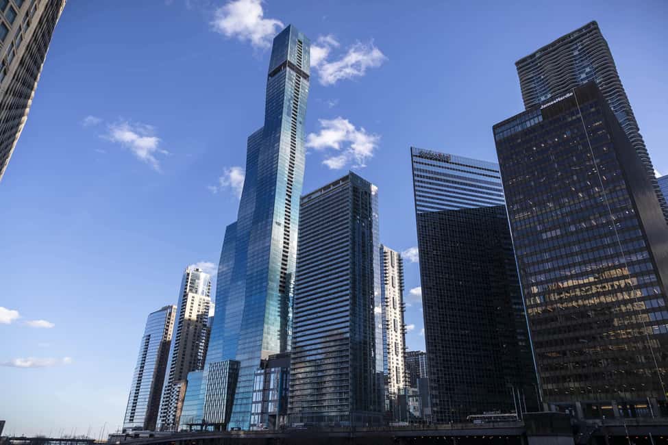 Chicago: Magnificent Mile Tour With Optional 360 Chicago - Price and value: what $39 gets you