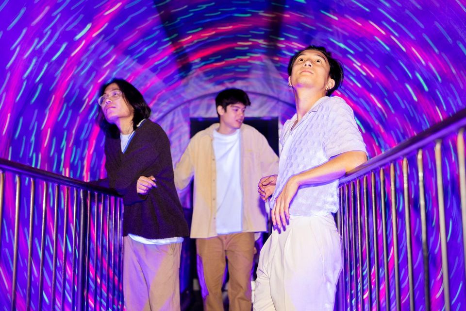 Chicago: Museum of Illusions Timed Entrance Ticket - Photo-ops that actually work with your phone