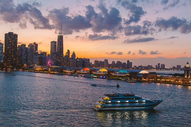 Chicago Premier Dinner Cruise on Lake Michigan - Dress code and comfort rules that save you from awkward moments