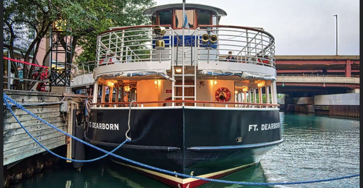 Chicago River: 1.5-Hour Guided Architecture Riverboat Tour - Top-deck breeze, free drinks, and the onboard bar you control