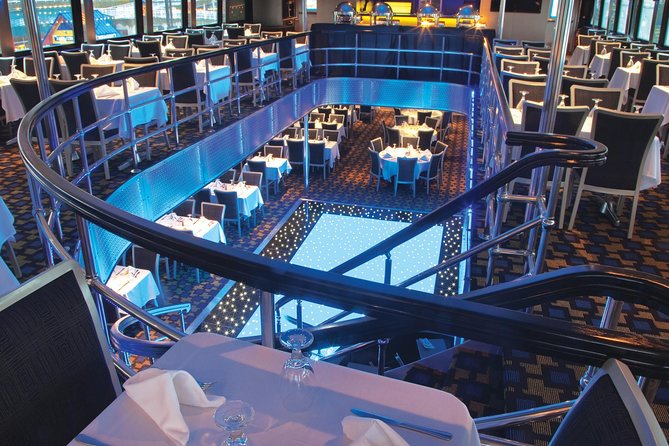 Chicago Signature Dinner Cruise on Lake Michigan - Dinner Buffet That Actually Fits a Crowd