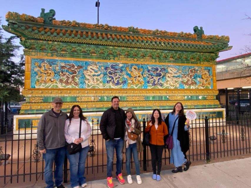 Chicago: Taste of Chinatown Food and Cultural Walking Tour - The Gateway Arch and Zodiac Plaza: seeing symbols, not just walls