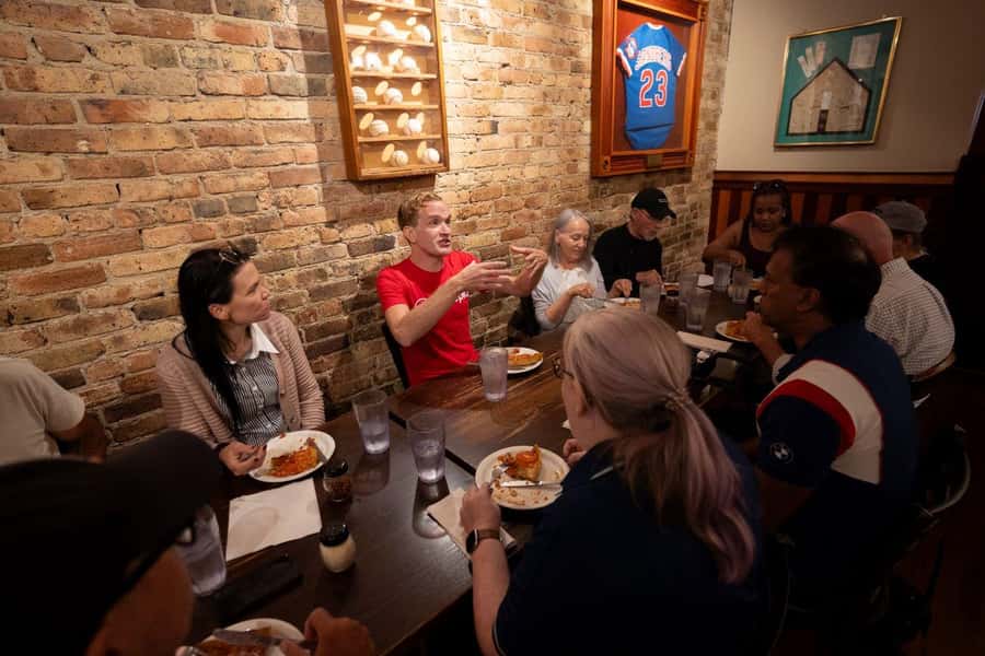 Chicago: The Ultimate Foodie Walking Tour with Tasty Stops - Millennium Park: The Quick Big-Sight Start