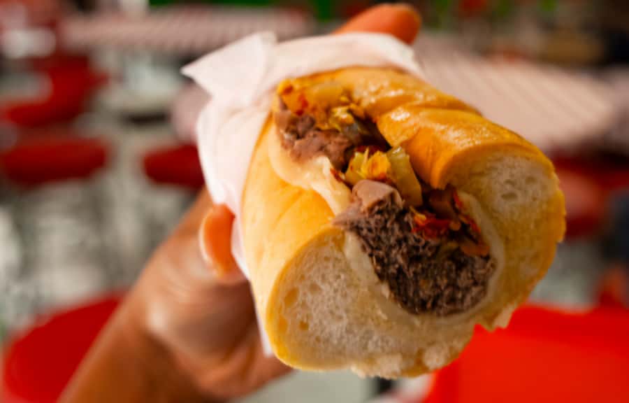 Chicago: The Ultimate Foodie Walking Tour with Tasty Stops - Price and Value: Why $53 Often Makes Sense for Chicago Classics