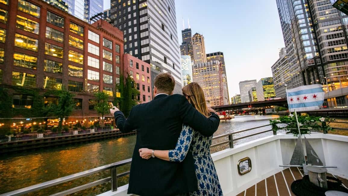 City Cruises Chicago: Brunch, Lunch, or Dinner River Cruise - The Chicago River route: what you see at each stop