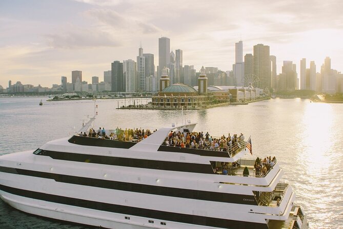 City Cruises: Chicago Fireworks Premier Dinner Cruise - Plated dinner on the water: what you get (and how to handle it)