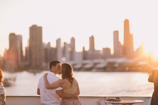 City Cruises Chicago: Fireworks Signature Dinner Cruise - Logistics That Can Make or Break the Night