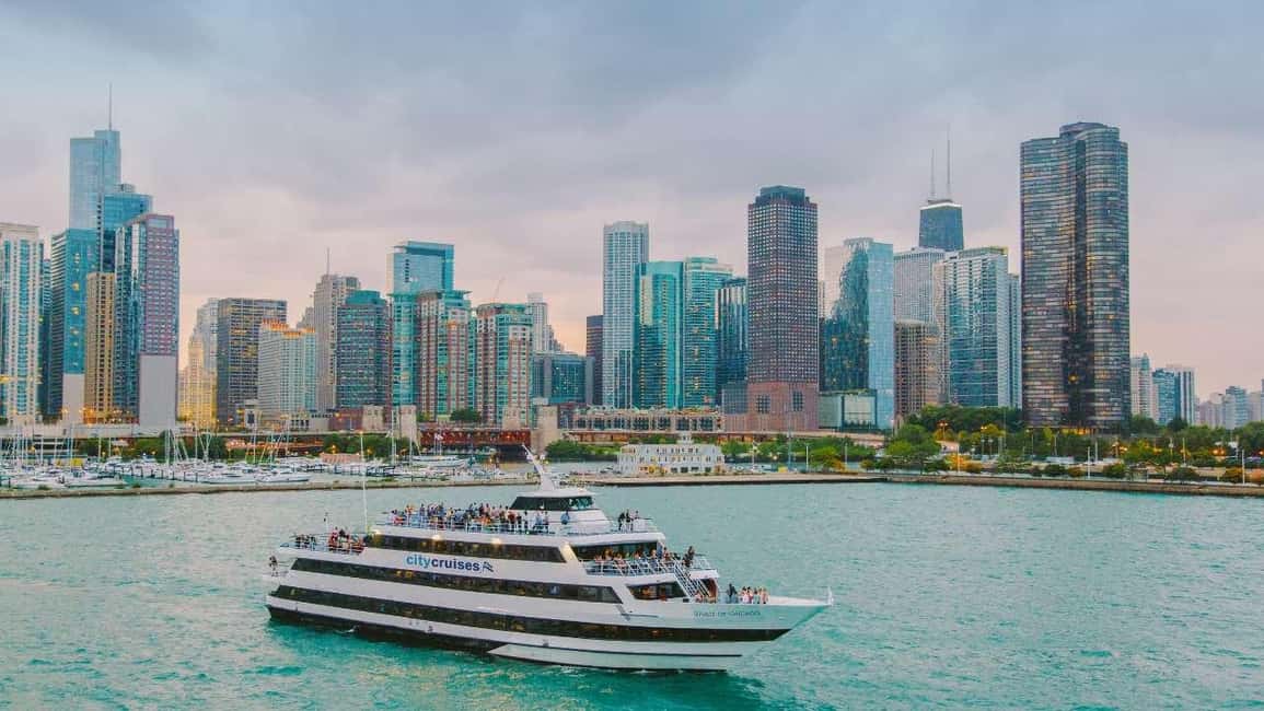 City Cruises Chicago: Lake Michigan Lunch or Dinner Cruise - Key things to know before you go