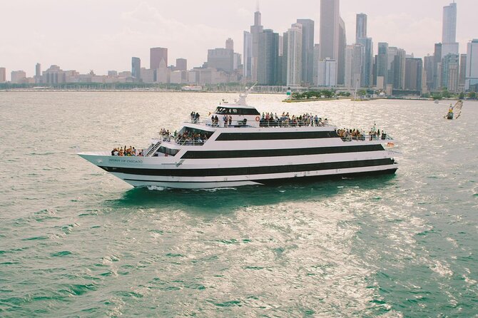 City Cruises Chicago: Signature Lunch Cruise on Lake Michigan - Lunch Buffet: How the Meal Actually Plays Out