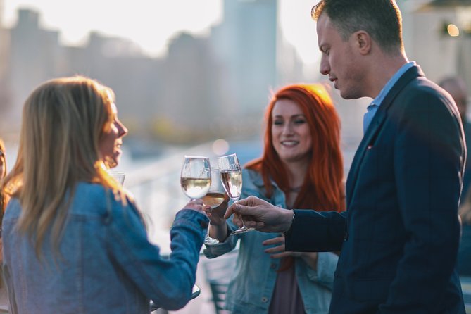 City Cruises Chicago: Signature Lunch Cruise on Lake Michigan - Seeing Chicago Landmarks From Water (It’s Not Just Pretty Photos)