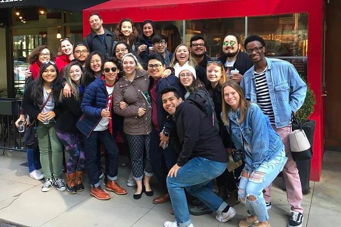 Delicious Donuts & City Sights: Chicago's Original Donut Tour - Guide energy, humor, and what you should expect from the host