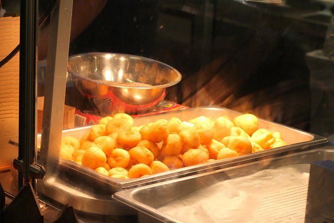 Delicious Donuts & City Sights: Chicago's Original Donut Tour - Dietary options and how to get the best outcome