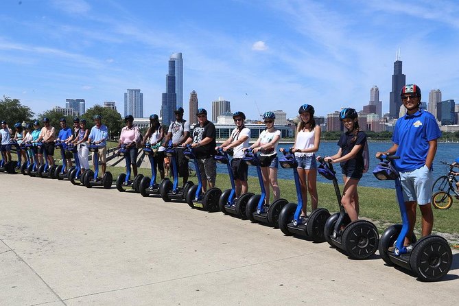 Lakefront Segway Tour in Chicago - Field Museum Stop: Dinosaur Stars and a Museum Campus Moment