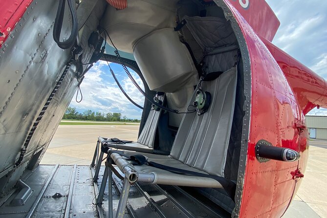 Private 45-Minute Chicago Skyline Helicopter Tour - What the Flight Feels Like: Headsets, Wind, and Smooth Landings