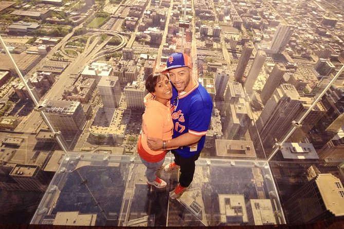 Skydeck - Willis Tower Admission - Riding up to the 103rd floor: the view at 1,353 feet