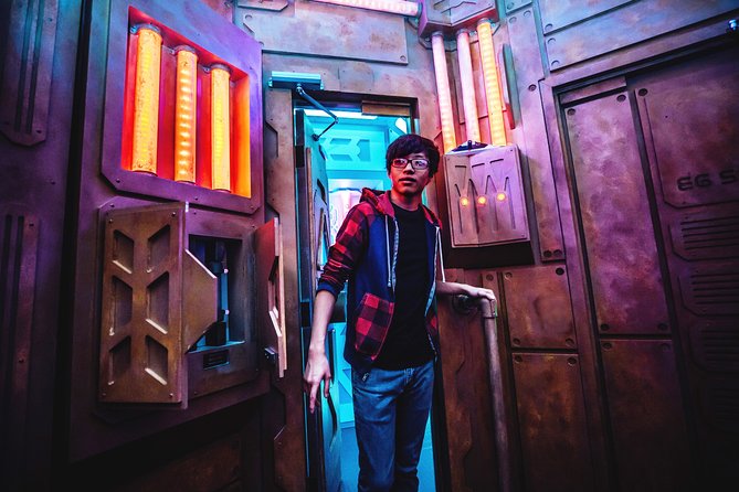 The Escape Game Chicago: Epic 60-Minute Adventures in River North - Group Size and Shared Rooms: The “Social” Part of the Puzzle