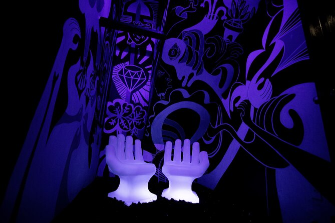 Trickery Chicago Magic Show - Key things you’ll notice right away